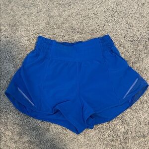 Lululemon cobalt Blue high rise 2.5 inch hottie hot shorts size 2